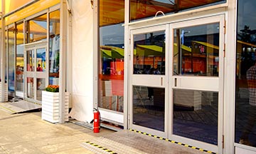 Porta de vidro para a tenda 1