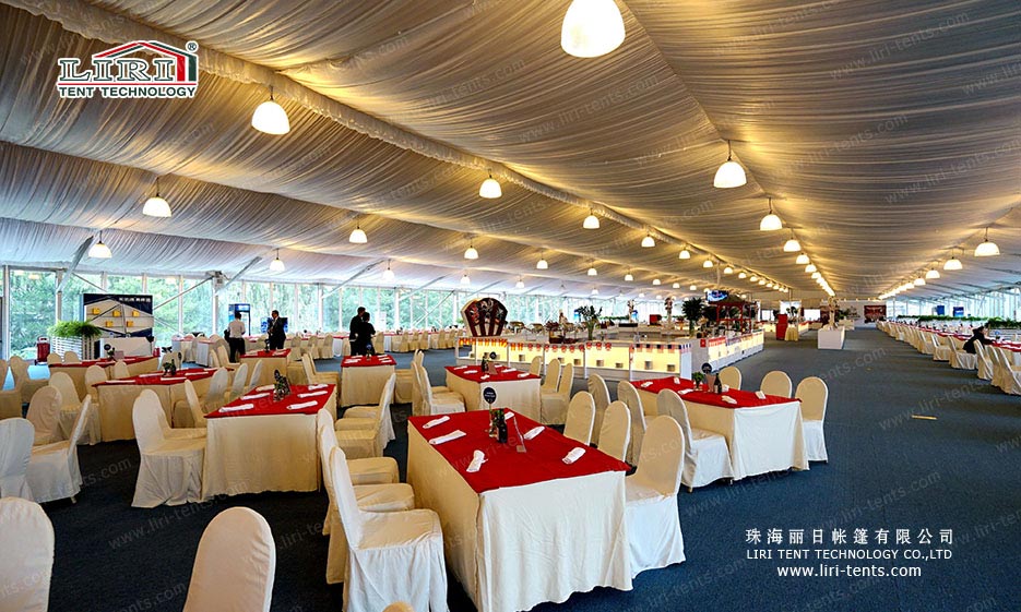 tenda de grandes dimensões para eventos desportivos