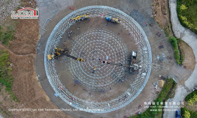 Tenda em cúpula geodésica de 55 m 1