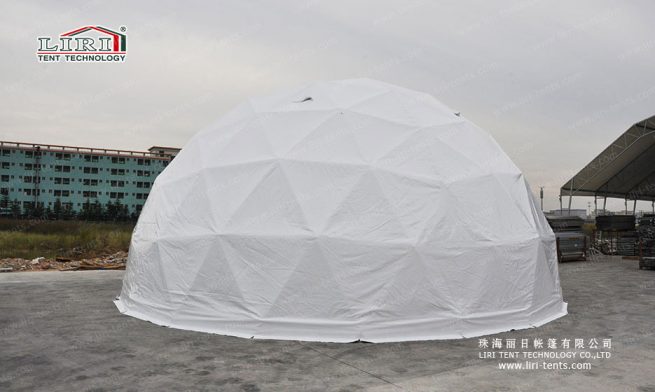 Apresentação da Tenda em Cúpula tipo Anfiteatro