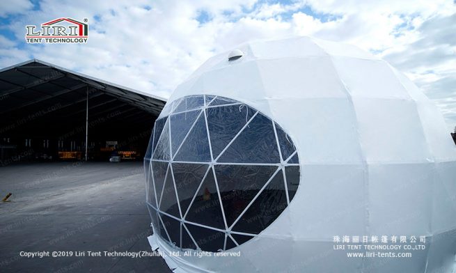 Tenda em cúpula geodésica – espaço intermédio 1