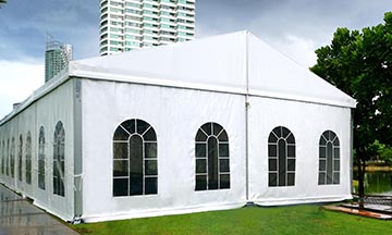 Tenda em PVC com janela transparente 1