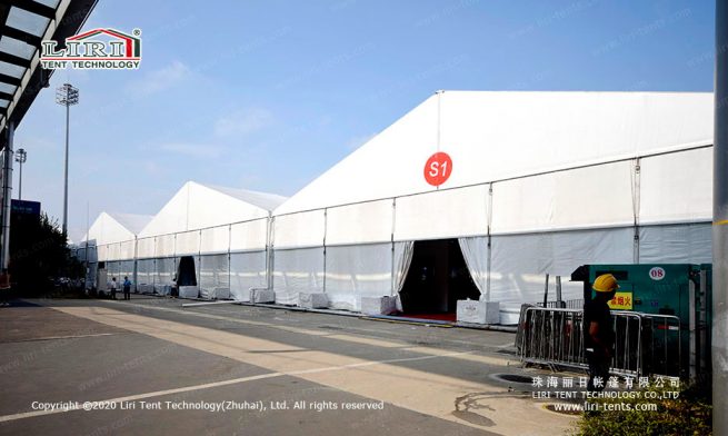 tenda grande para a Toyota 1