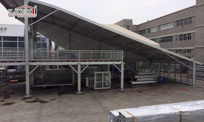 tenda em forma de cúpula de dois andares