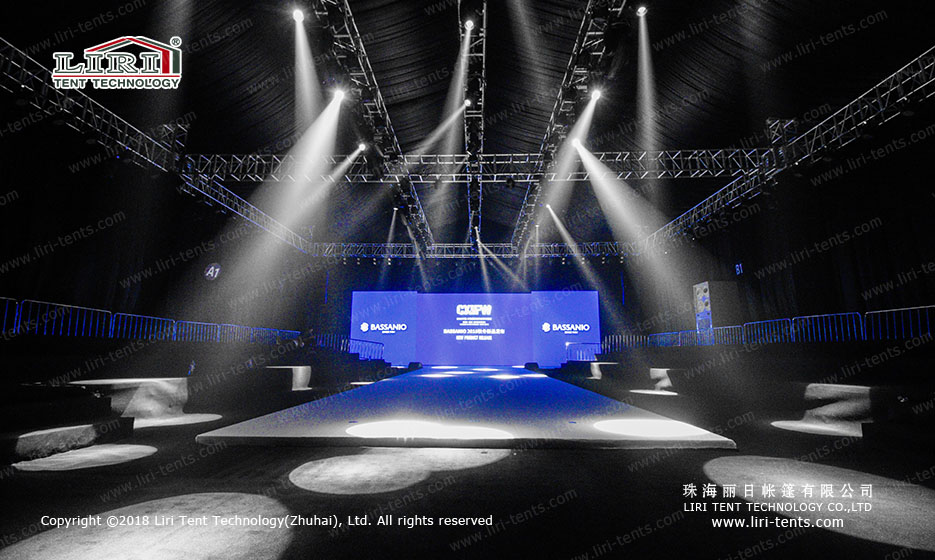 fashion show play tent