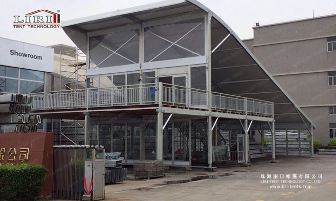 Tenda de dois andares em forma de meia-cúpula