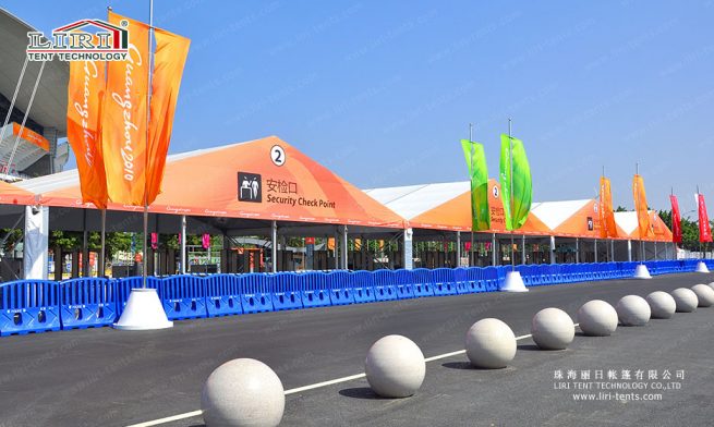 grande tenda ao ar livre para desporto 2