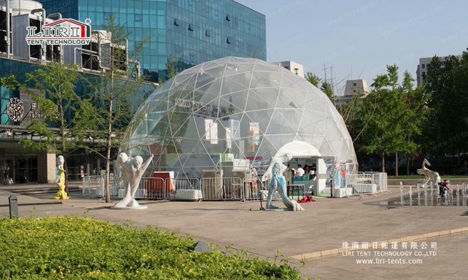 tenda em forma de cúpula geodésica para o ar livre