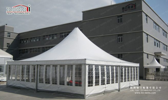 Apresentação da tenda tipo pagode com paredes laterais com janelas