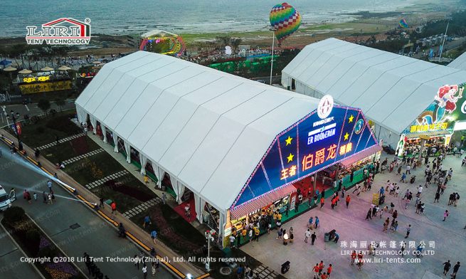 Tenda enorme da Polygon 1