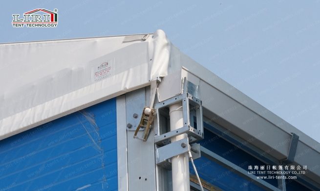 tromba d'água em forma de tenda 