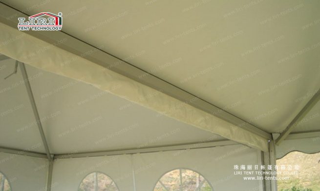tromba d'água em forma de tenda