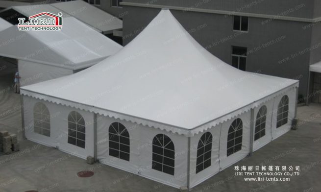 janela transparente em PVC