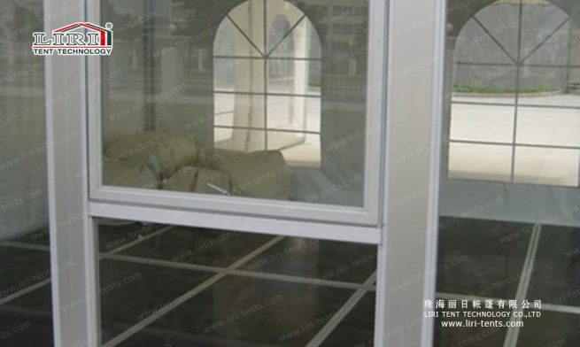 janela de ventilação para tenda