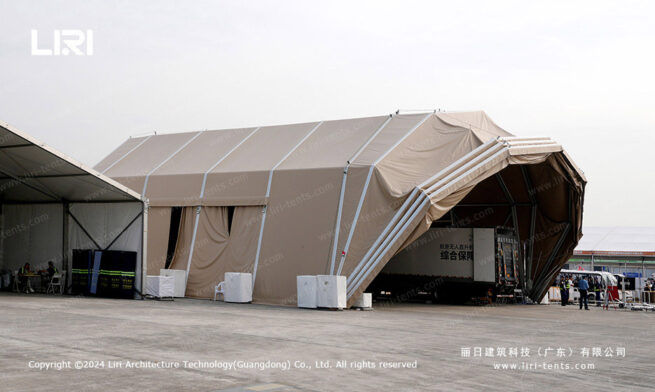Tenda militar tipo hangar com teto articulado (3)