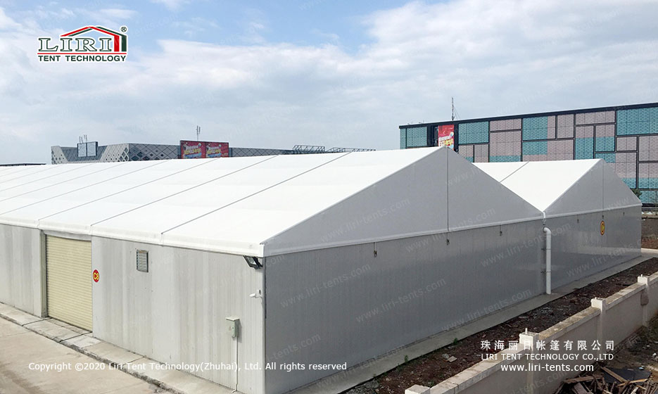 Tenda para armazenamento de material médico