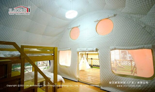 Glamping «Ladybug Dome» em recinto fechado 2