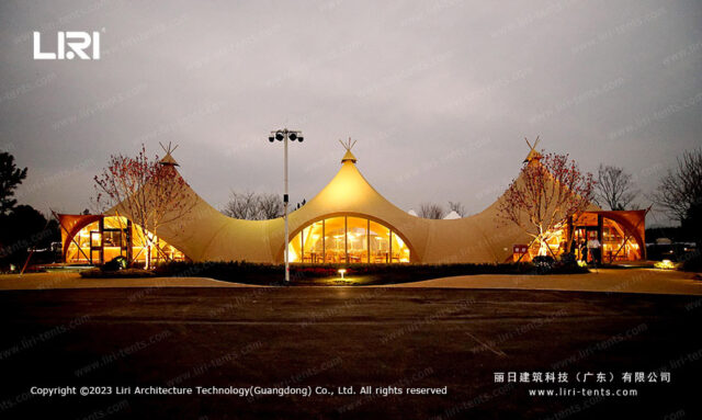 Tenda de glamping tipo teepee (1)