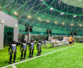 Tenda em forma de cúpula geodésica para os Jogos Mundiais de Robôs Humanóides