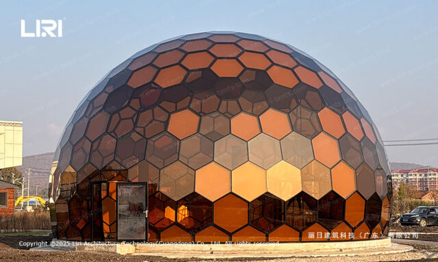 Cúpula geodésica de vidro (6)