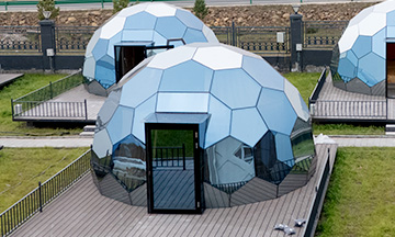 Cúpula geodésica de vidro