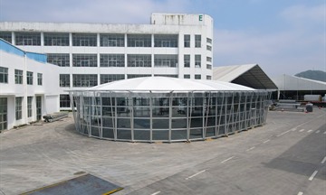 Imagem em destaque do Grand Palace, com a estrutura principal centrada